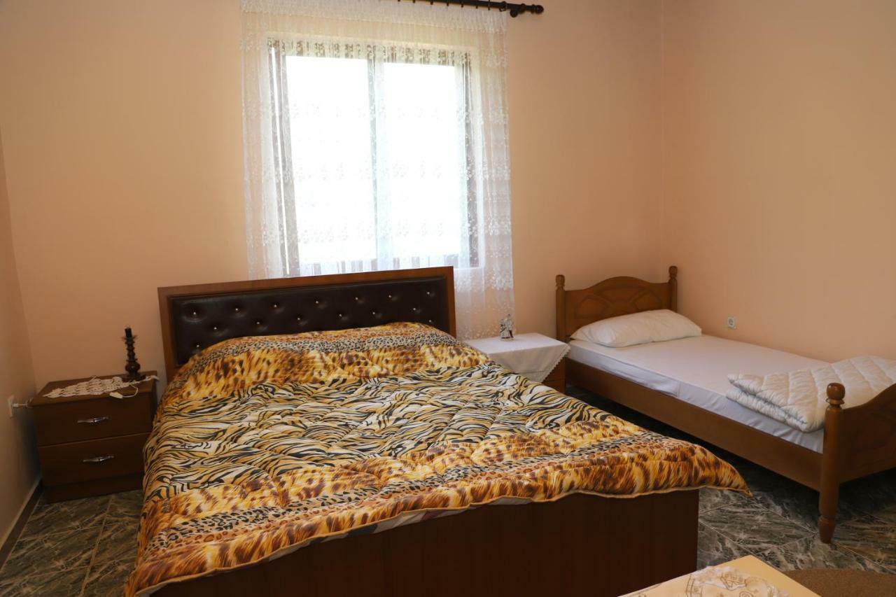 Guest House Pashollari Berat Kültér fotó