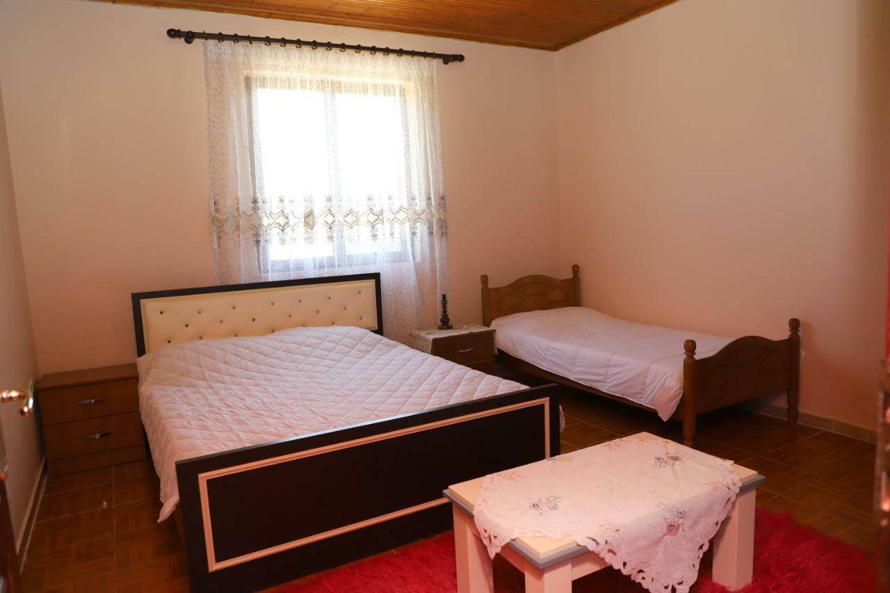 Guest House Pashollari Berat Kültér fotó