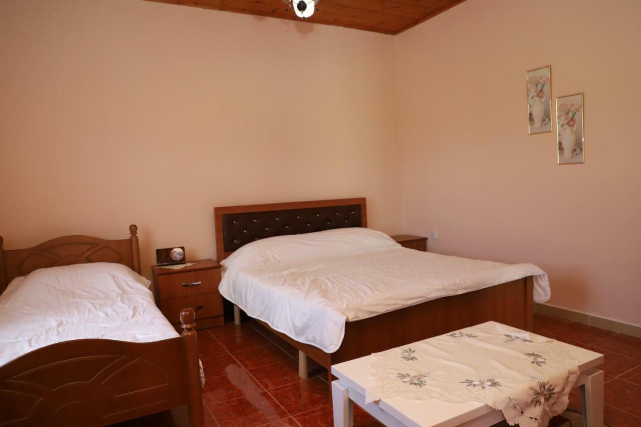 Guest House Pashollari Berat Kültér fotó